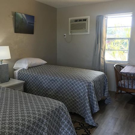 Pennwood Motor Lodge Sebastian Εξωτερικό φωτογραφία