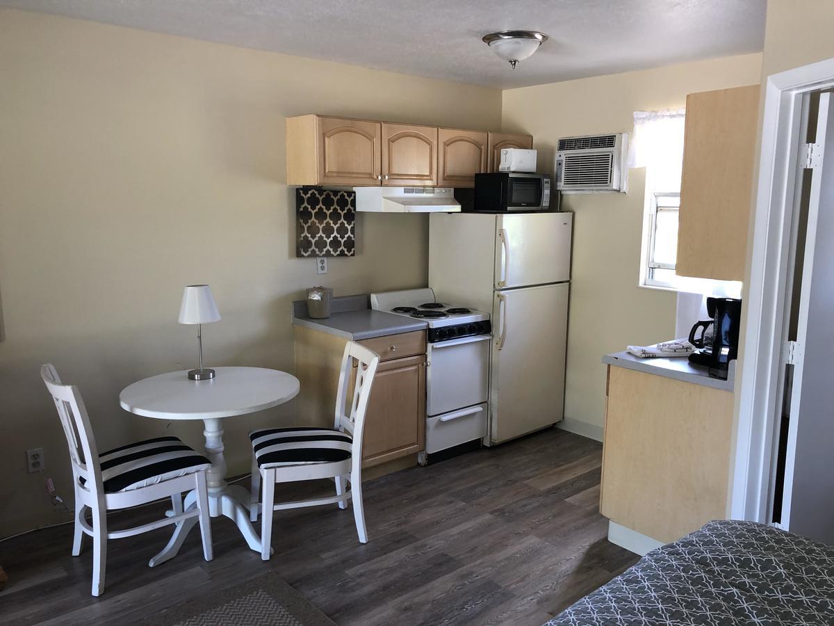 Pennwood Motor Lodge Sebastian Εξωτερικό φωτογραφία